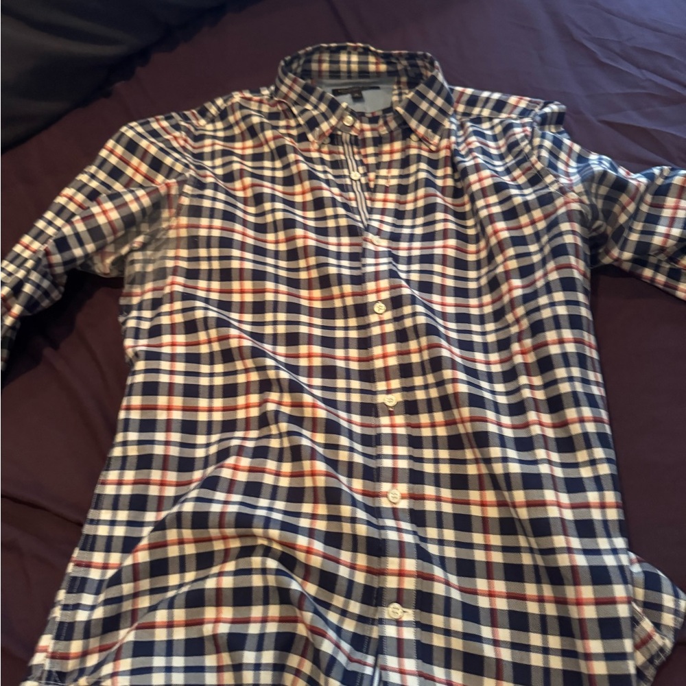 Banana Republic Casual Button Down Shirt in Blue and Red